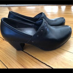 Dansko shoe